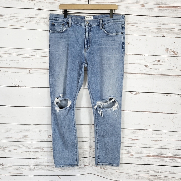 Agolde | Toni Straight Distressed Light Wash Jeans - Picture 3 of 8